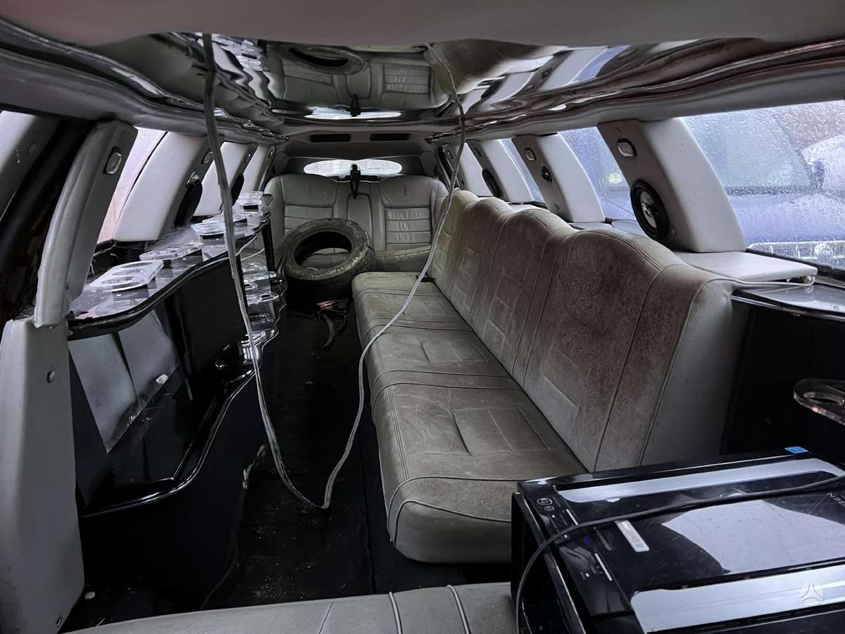 Lincoln Town Car