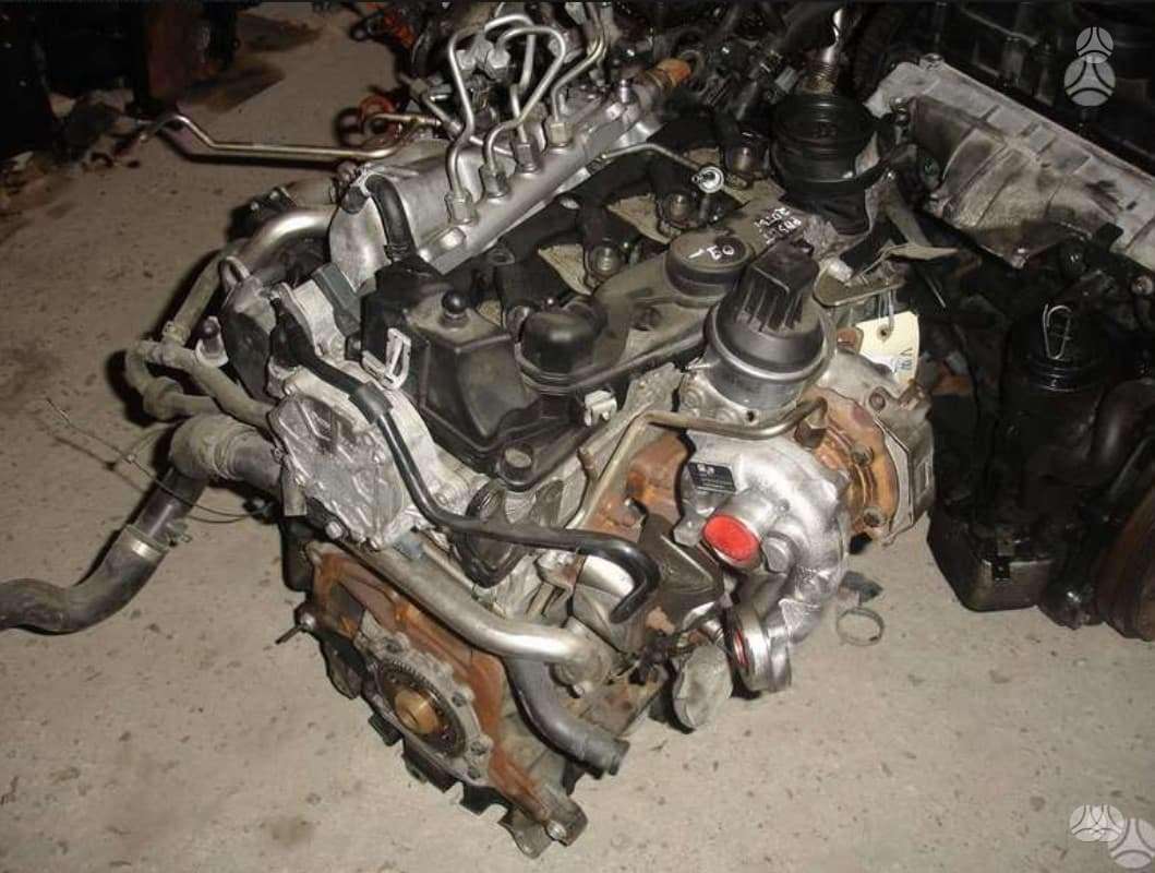 Audi A6 variklio detalės