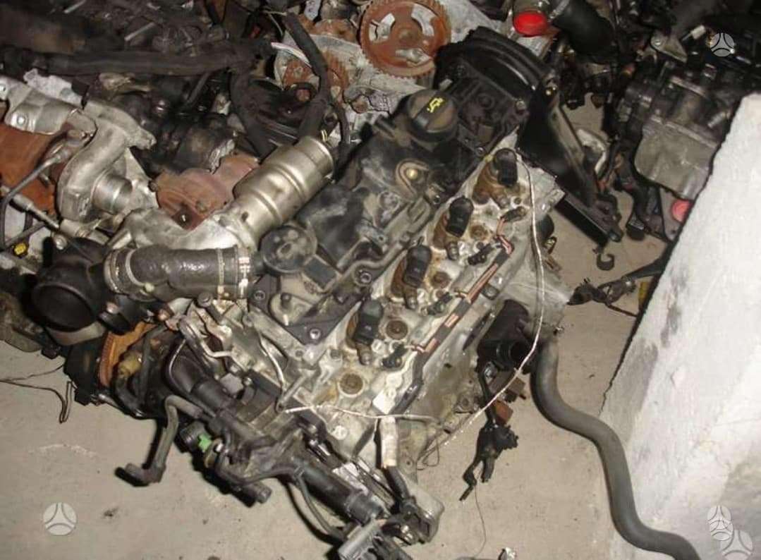 Ford C-MAX детали двигателя