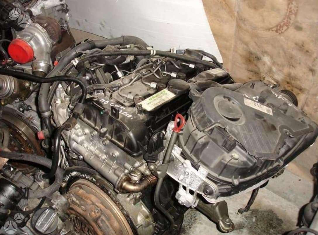 Mercedes-Benz C klasė детали двигателя