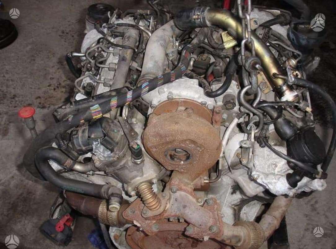 Mercedes-Benz E klasė engine parts