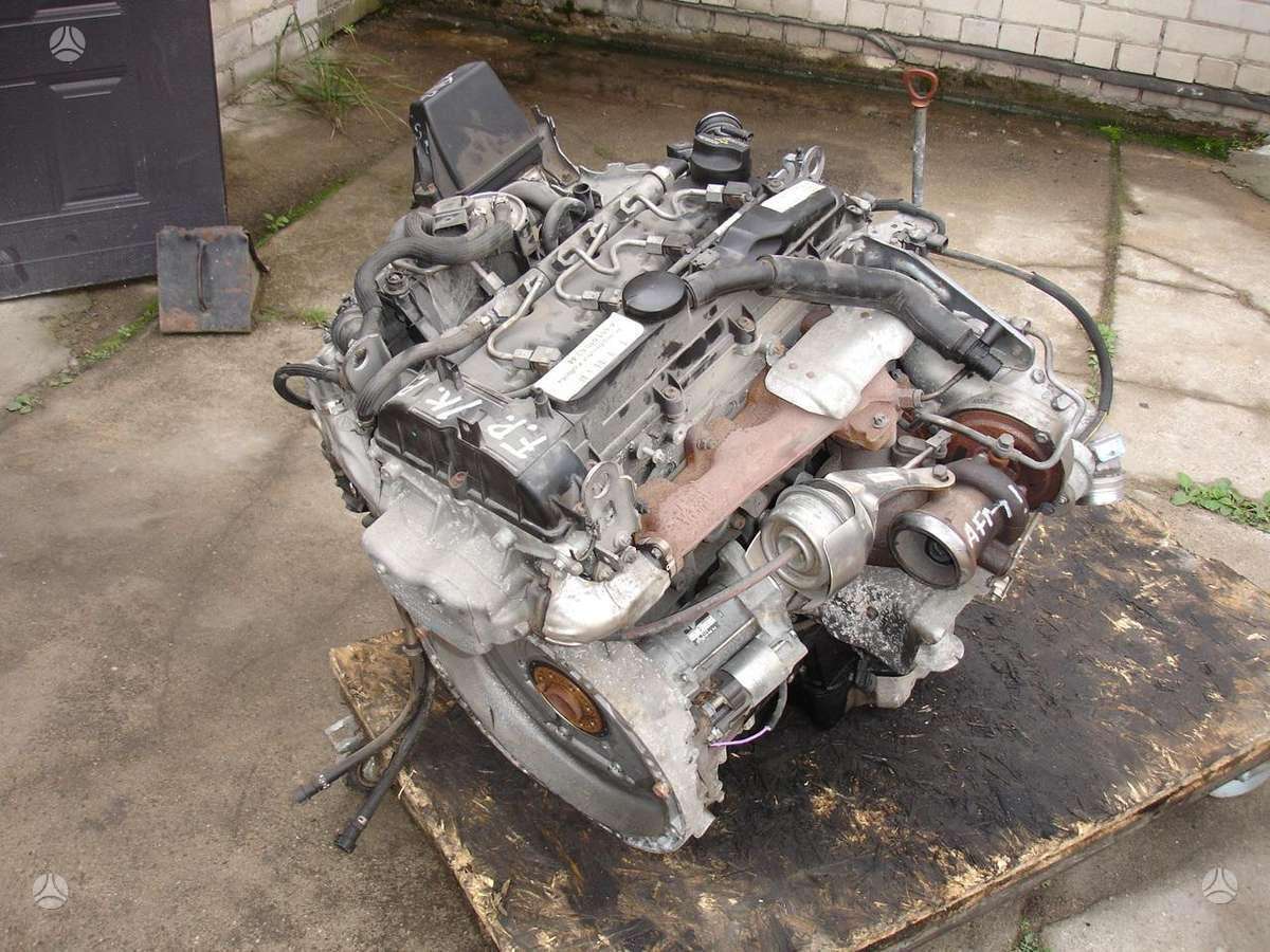 Mercedes-Benz Sprinter engine parts