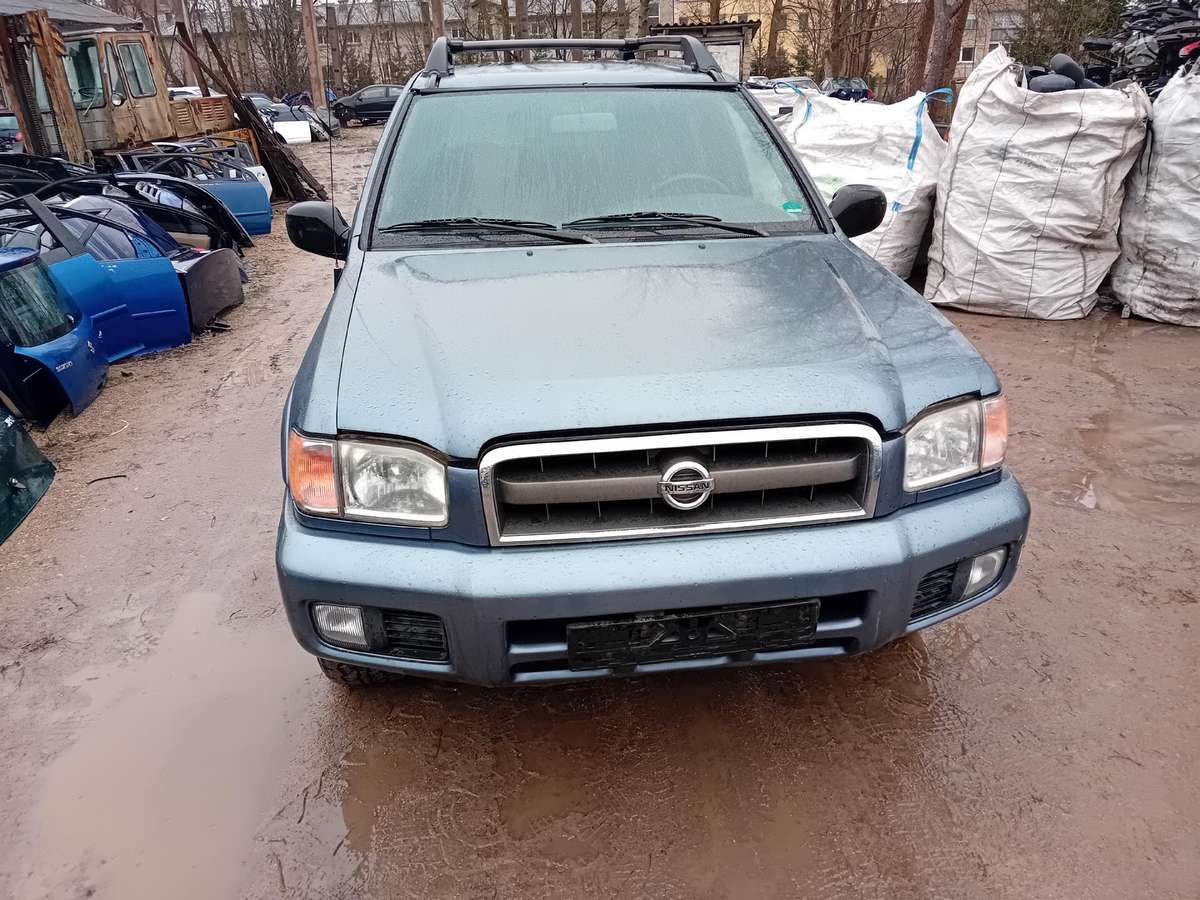 Nissan Pathfinder dalimis