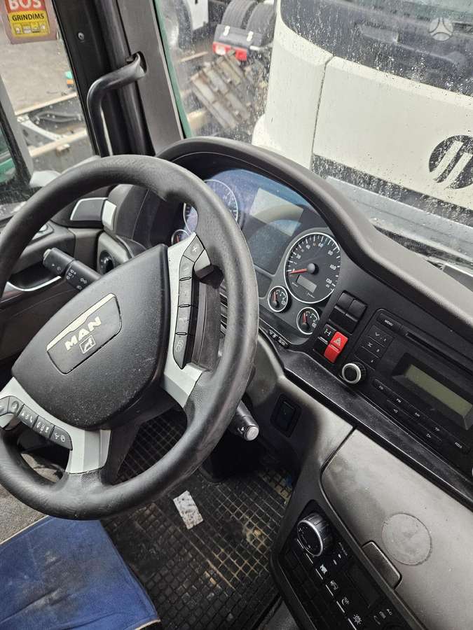 MAN TGX 18.360, trucks