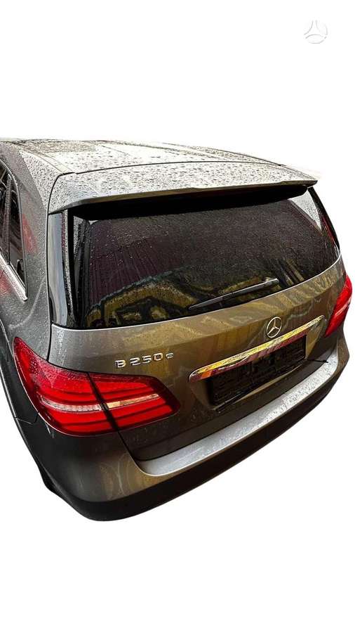 Mercedes-Benz B250