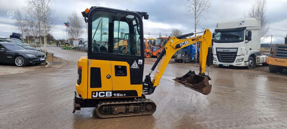 JCB 15C-1, mini ekskavatori