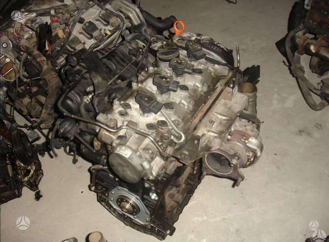 Skoda Octavia engine parts
