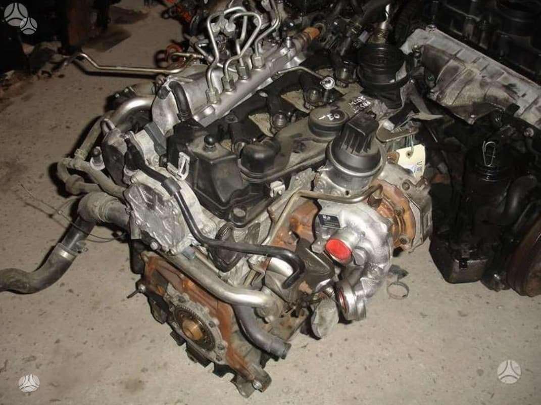 Skoda Superb детали двигателя