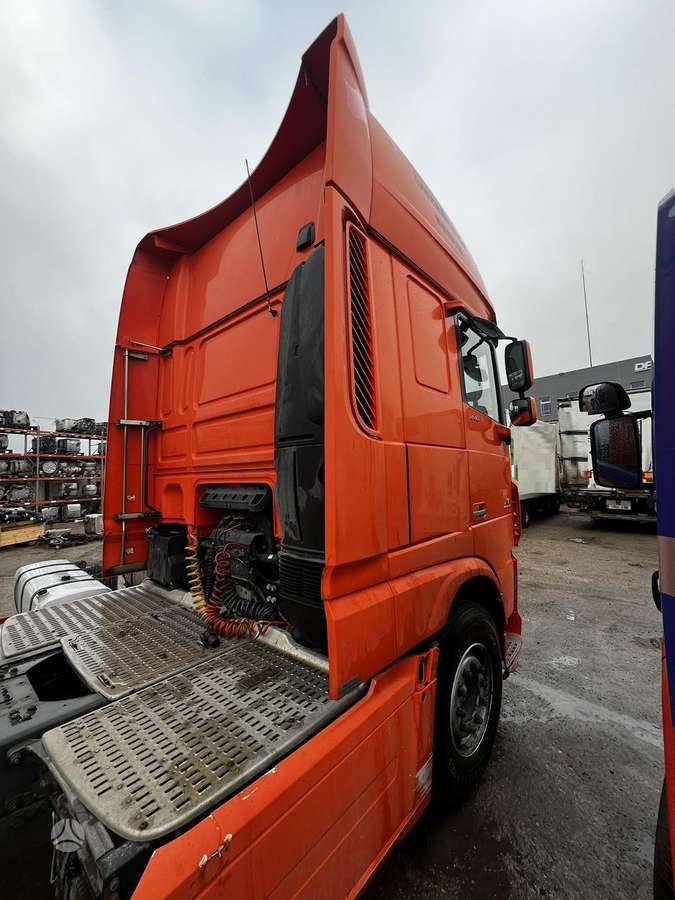 DAF XF440FT, semi-trailer trucks