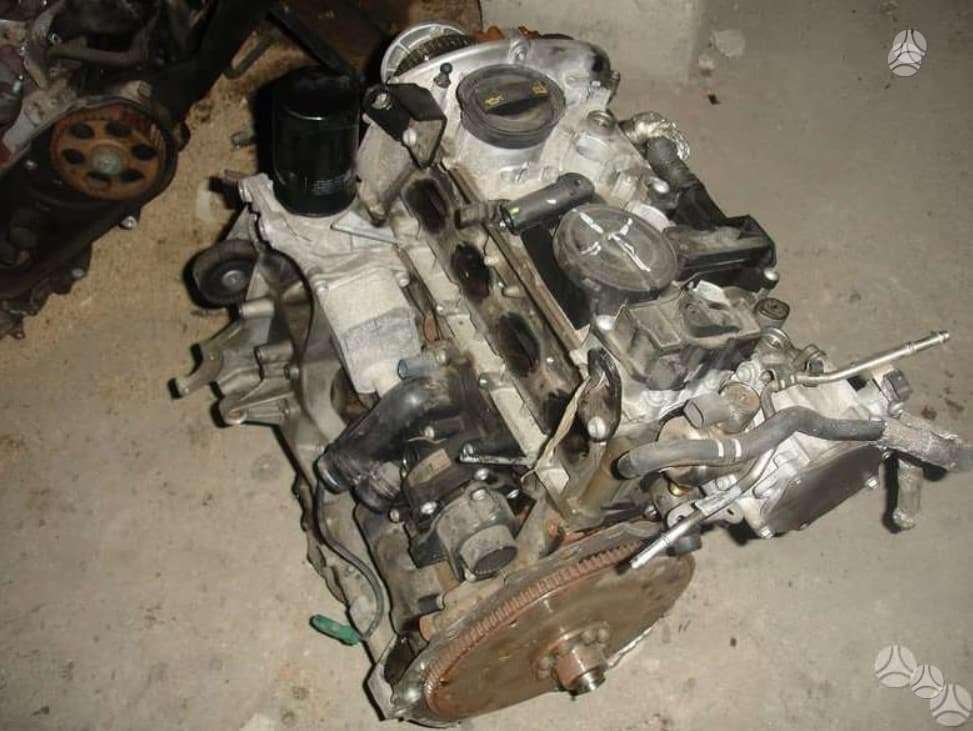 Volkswagen Tiguan engine parts