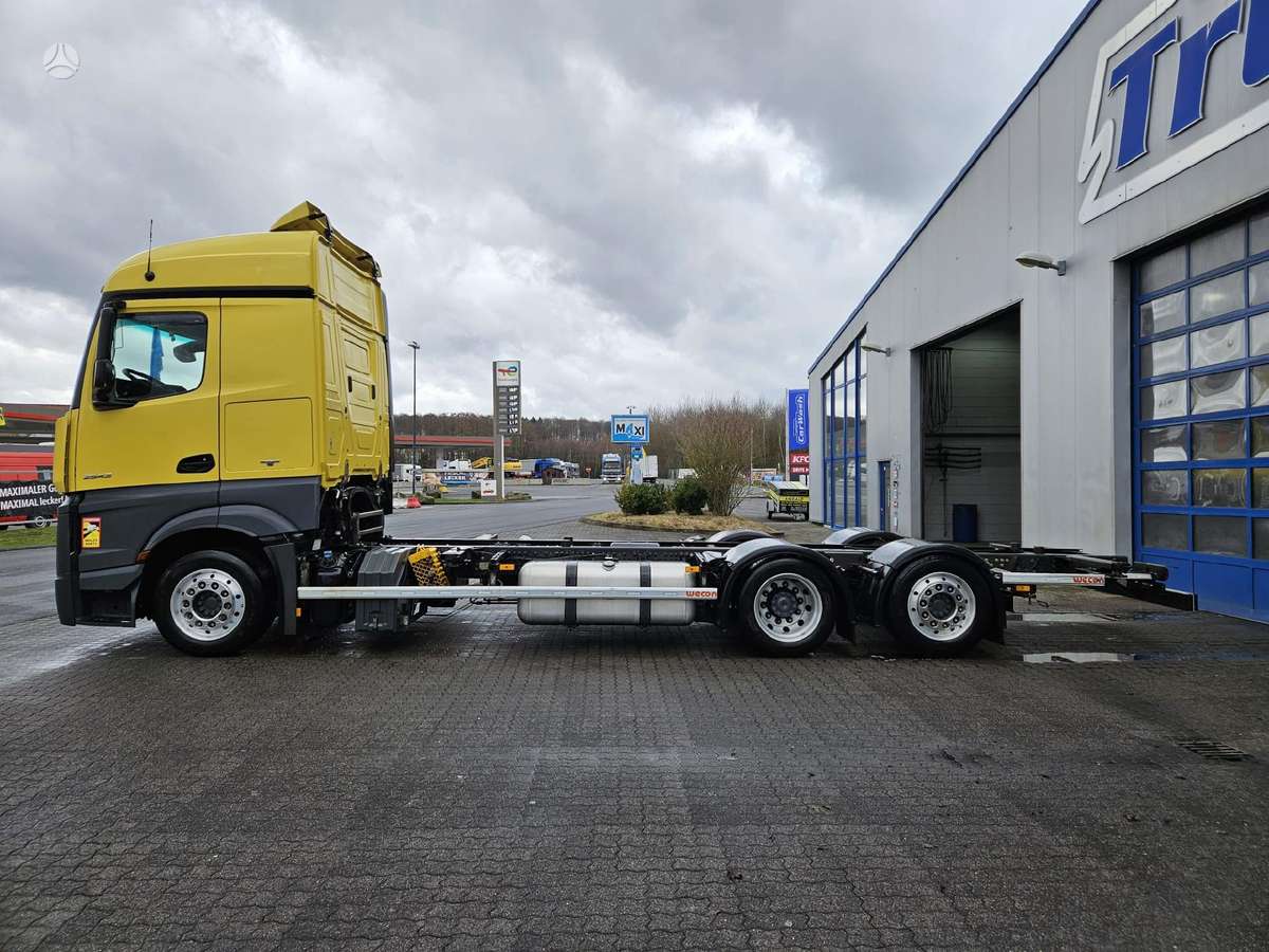 Mercedes-Benz Actros 2543, шасси