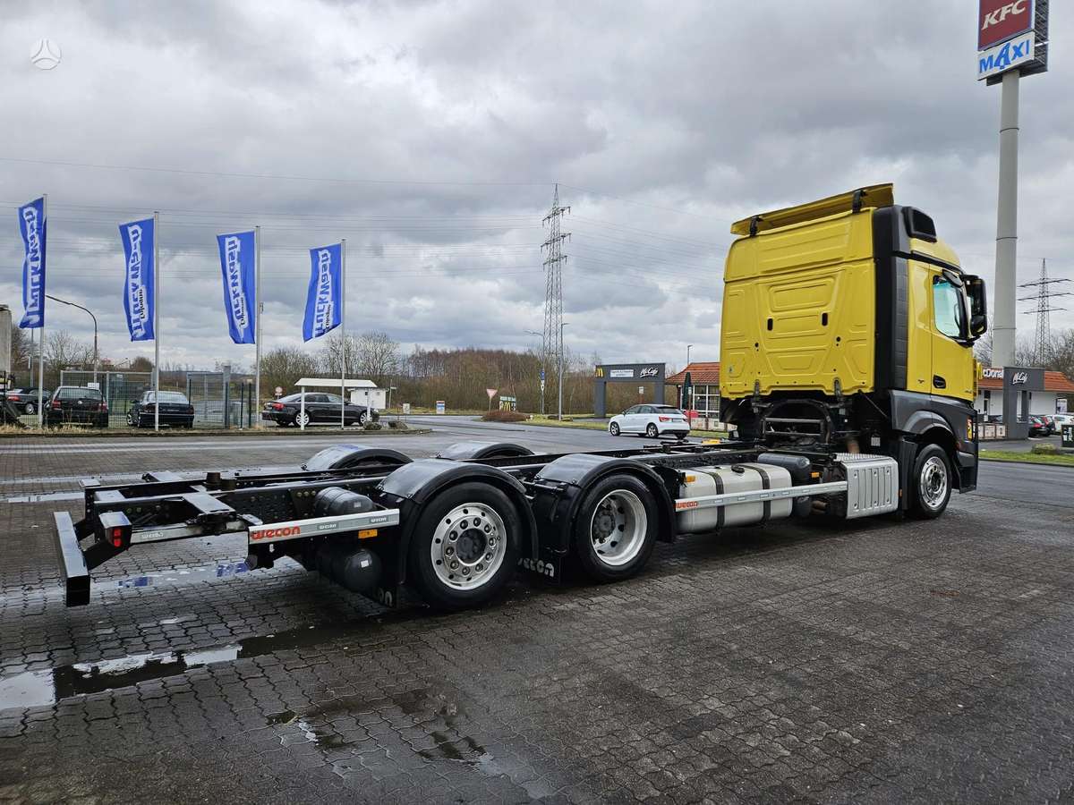 Mercedes-Benz Actros 2543, шасси