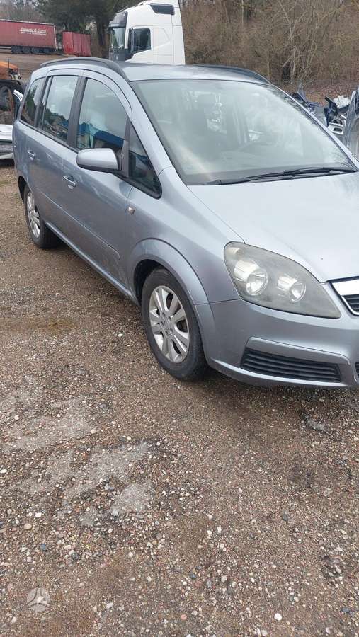 Opel Zafira детали кузова
