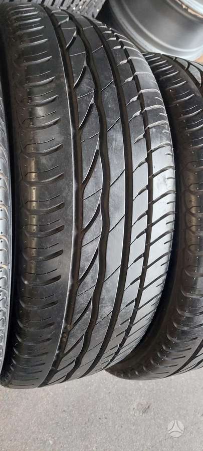 Bridgestone, vasarinės 215/55 R17