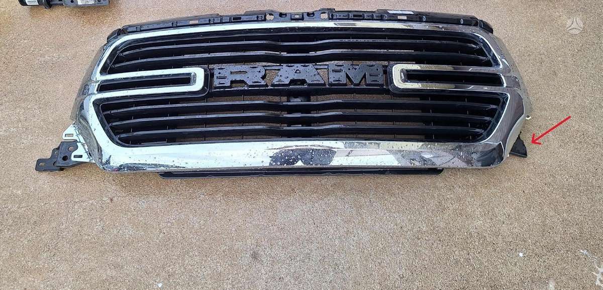 Dodge Ram kėbulo dalys