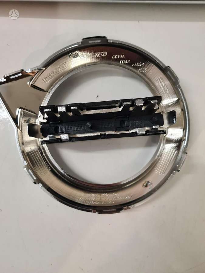 Volvo XC40, 31457346, front grill