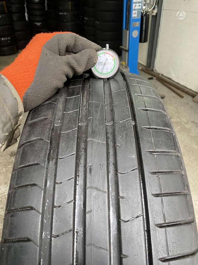 Pirelli P Zerro, summer 235/50 R19