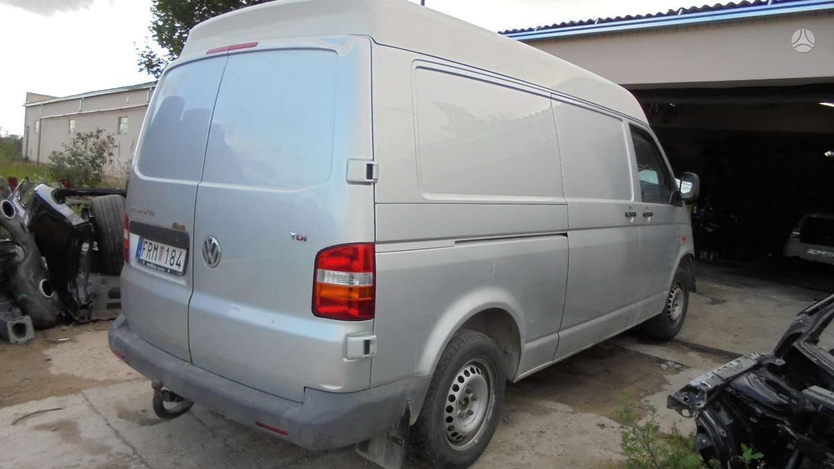 Volkswagen Transporter, cargo vans