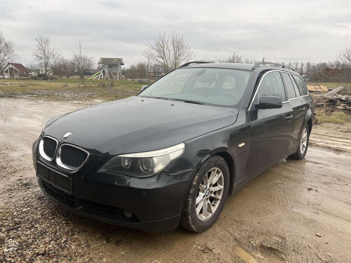 BMW 525 dalimis. Spalvos kodas 475
