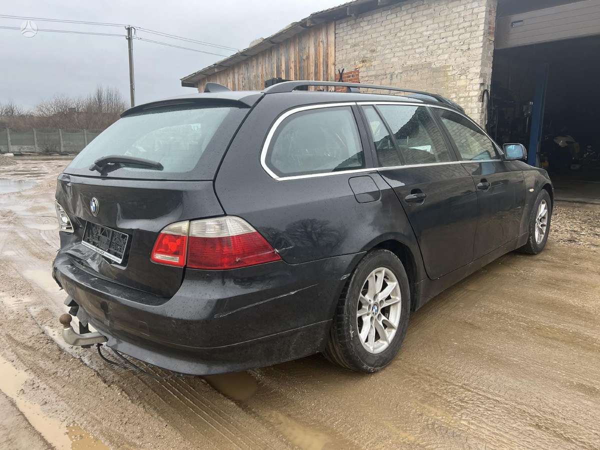 BMW 525 dalimis. Spalvos kodas 475