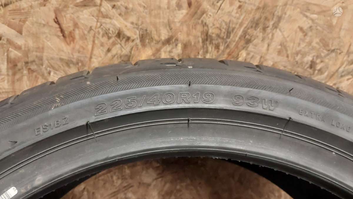 Bridgestone Potenza S001, summer 225/40 R19