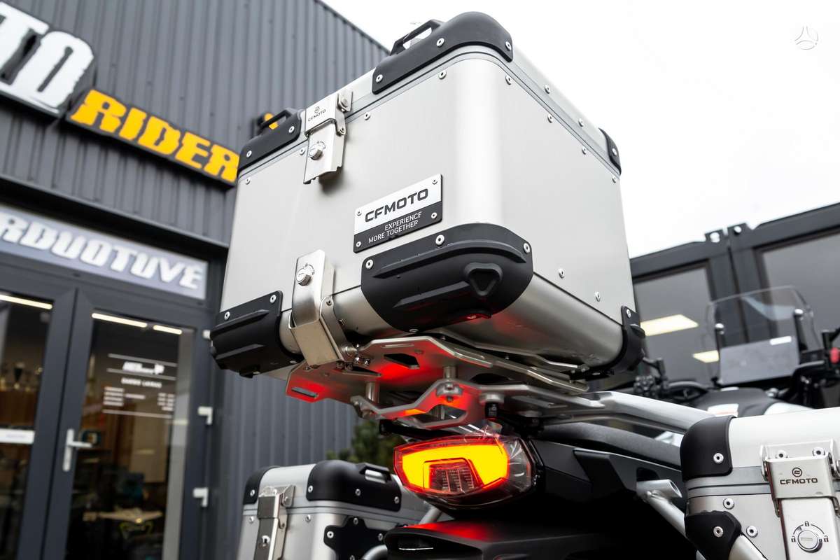 CFMOTO 800 Explore 799cc, touring / sport touring