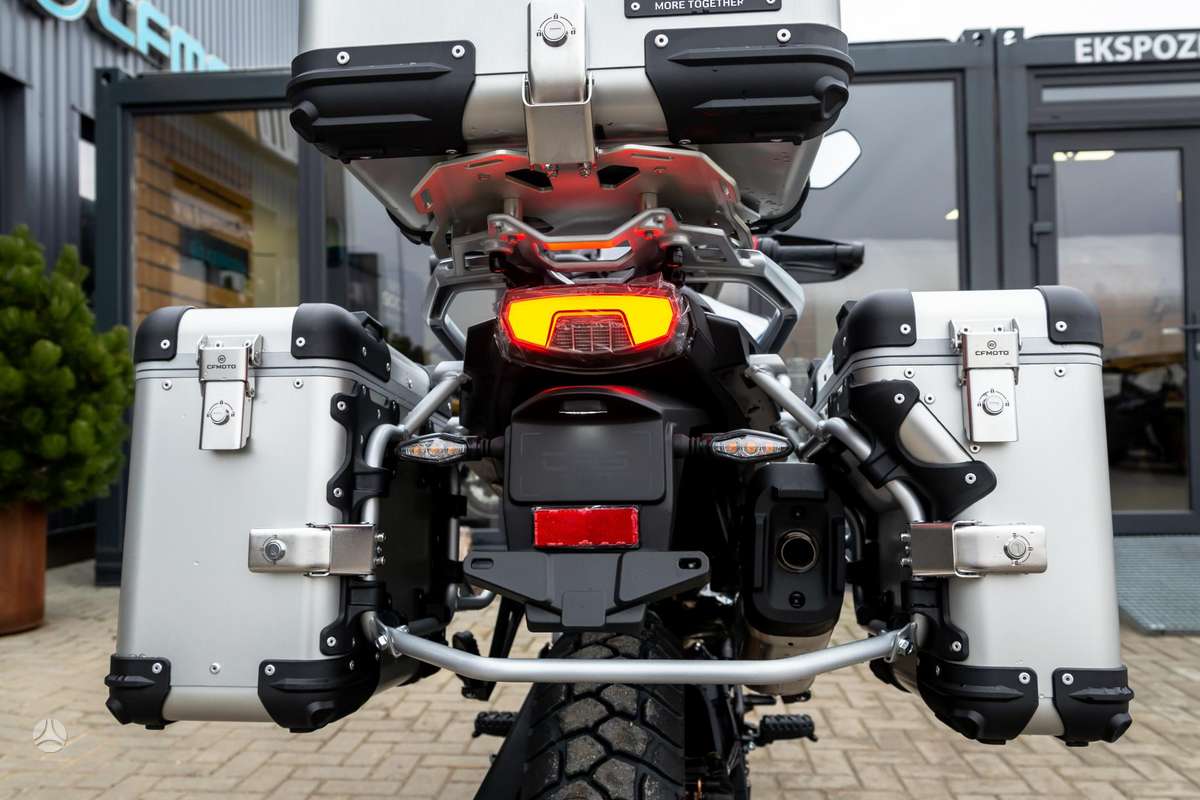 CFMOTO 800 Explore 799cc, touring / sport touring
