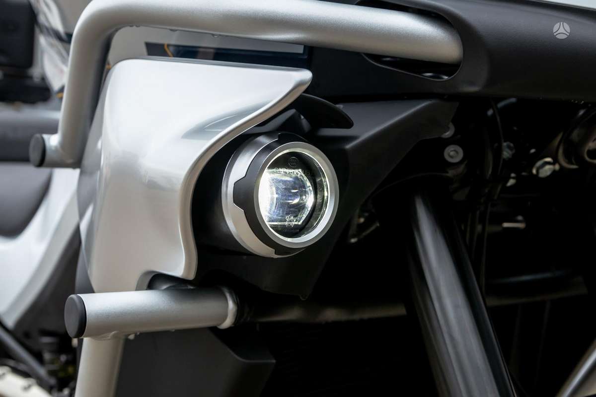CFMOTO 800 Explore 799cc, touring / sport touring