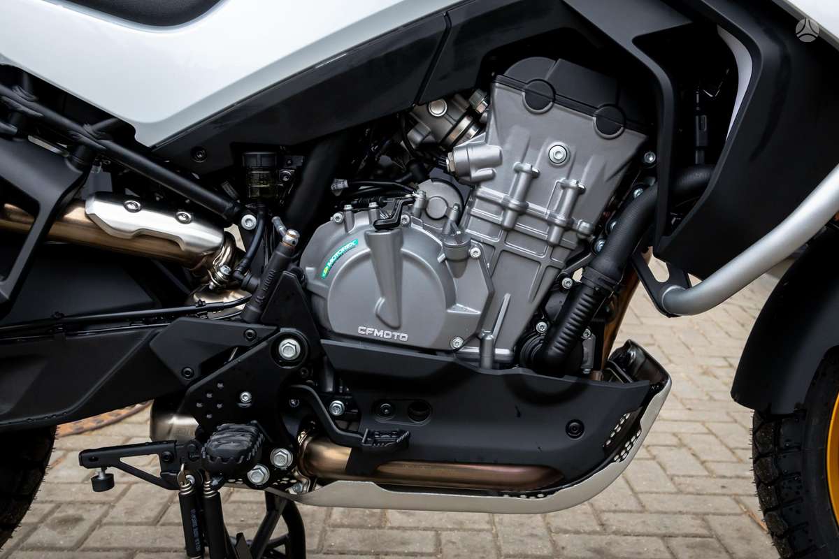 CFMOTO 800 Explore 799cc, touring / sport touring