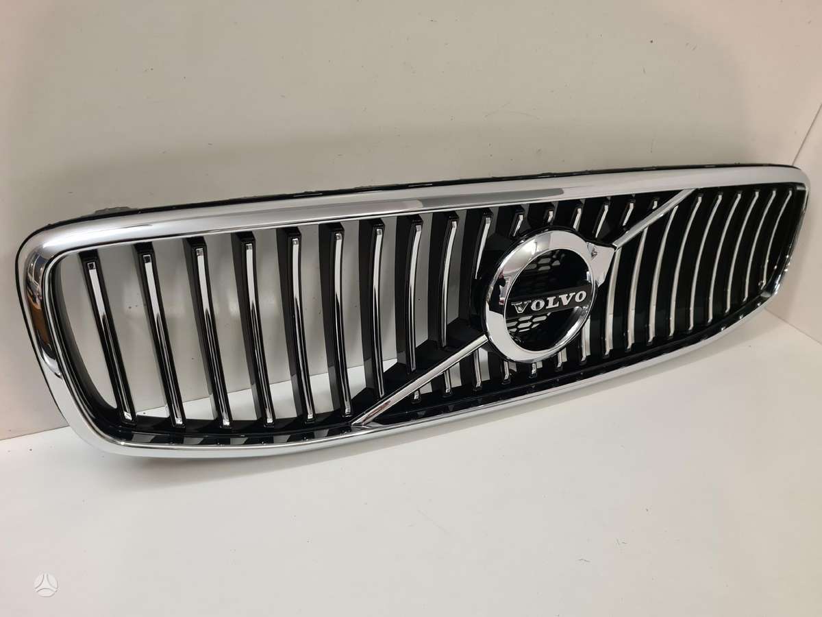 Volvo S90 lights, front grill