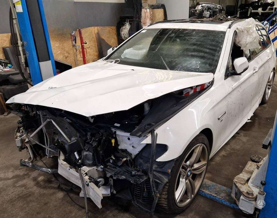BMW 5 serija