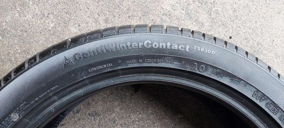 Continental, зимние 235/45 R19