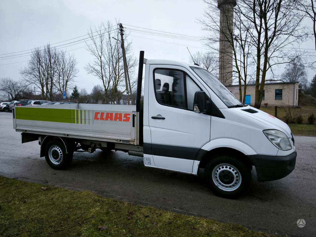 Mercedes-Benz Sprinter, cargo van