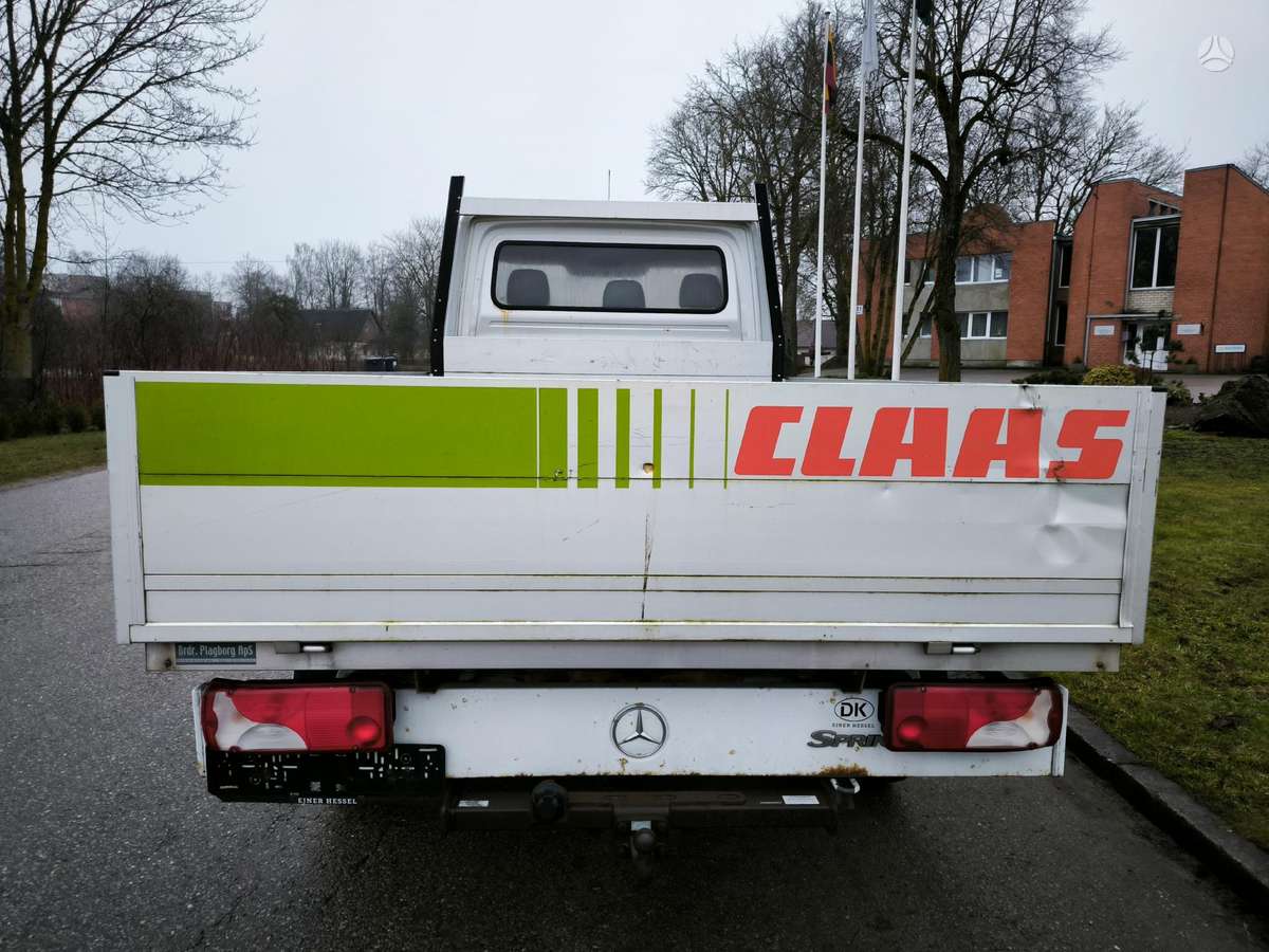 Mercedes-Benz Sprinter, cargo van