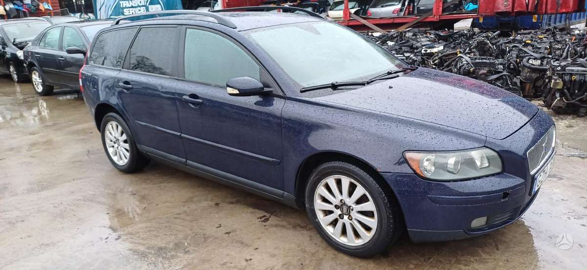 Volvo V50 по частям
