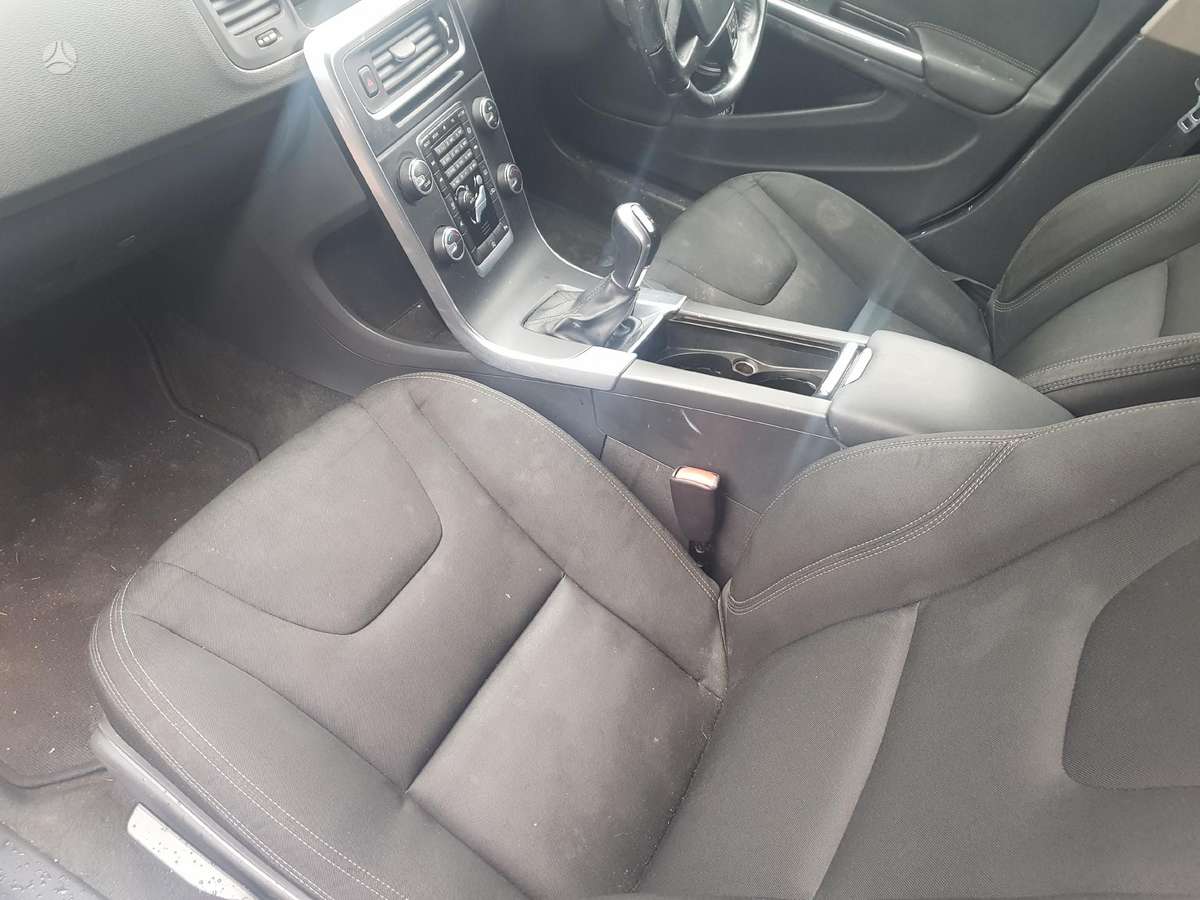 Volvo S60 Visos volvo dalys kodas d4204t5