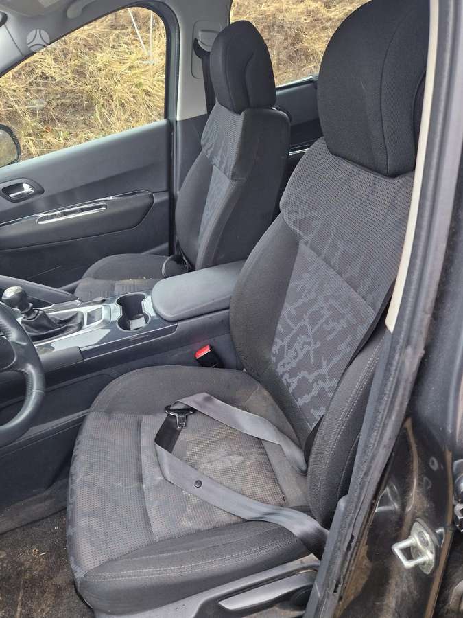Peugeot 3008 dalimis