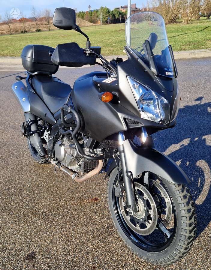 Suzuki DL (V-Strom) 650cc, enduro / adventure