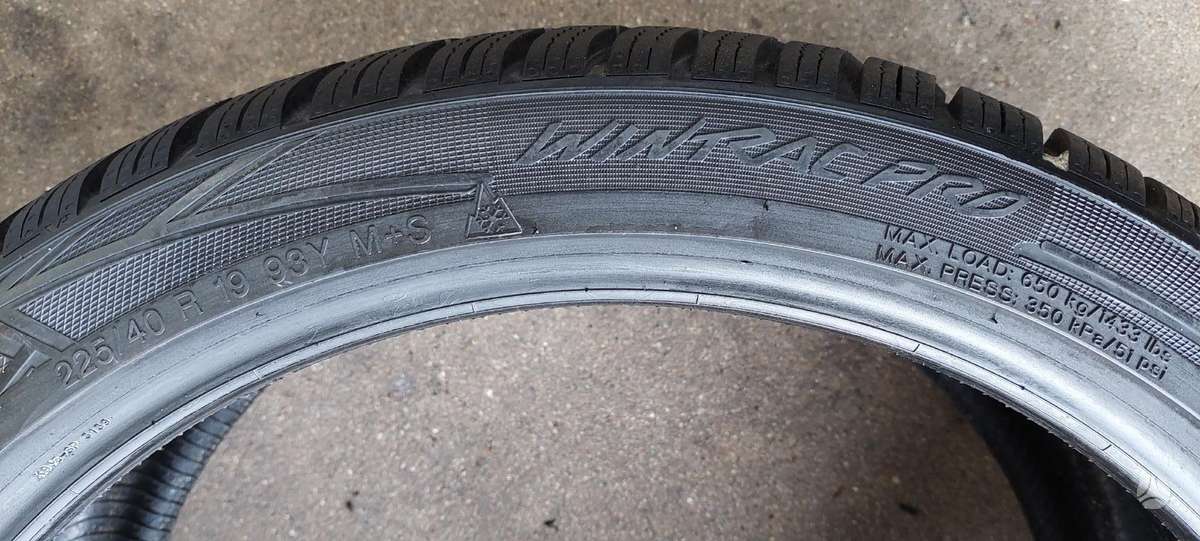 Vredestein, winter 225/40 R19