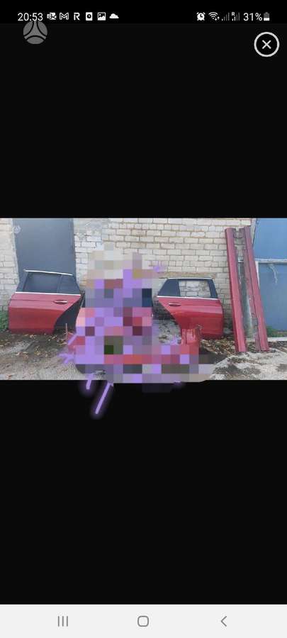 Mercedes-Benz E klasė, 213, Parduodama dalim