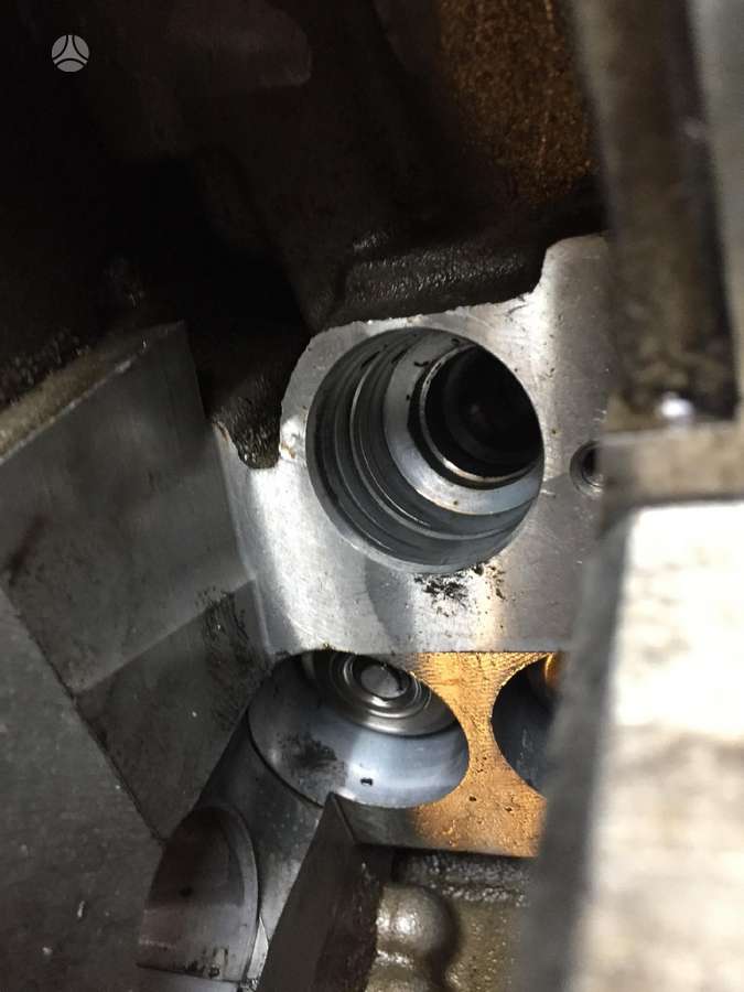Volkswagen Multivan, R 070103373C, variklio galvutė