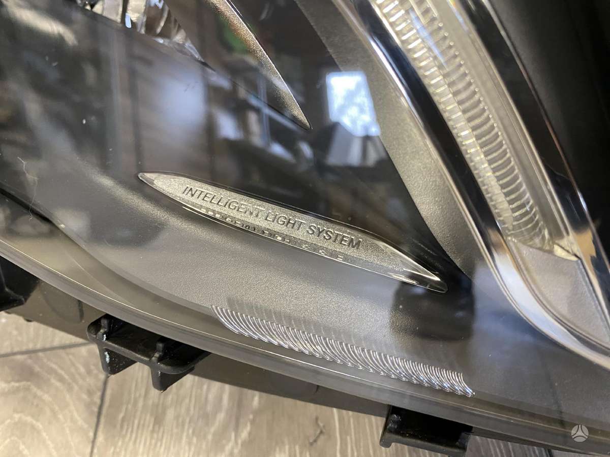 Mercedes-Benz GLA klasė lights