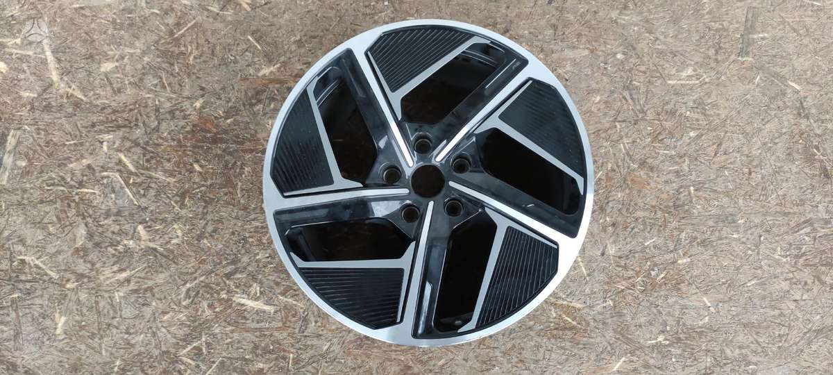Audi e-tron, 4J3601025, Cen13639