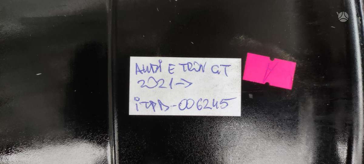 Audi e-tron, 4J3601025, Cen13639
