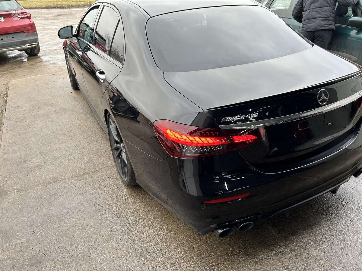 Mercedes-Benz E53 AMG