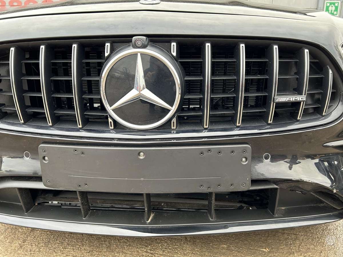 Mercedes-Benz E53 AMG