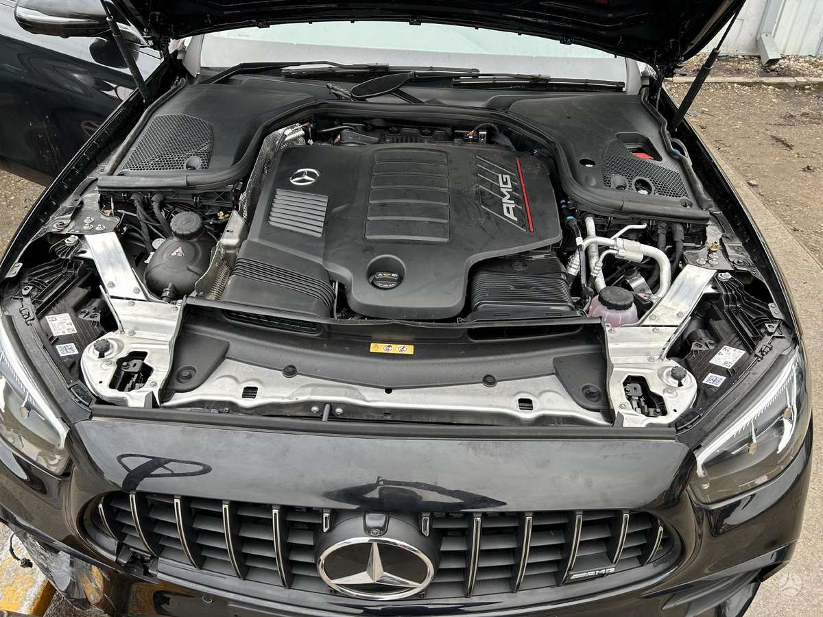 Mercedes-Benz E53 AMG