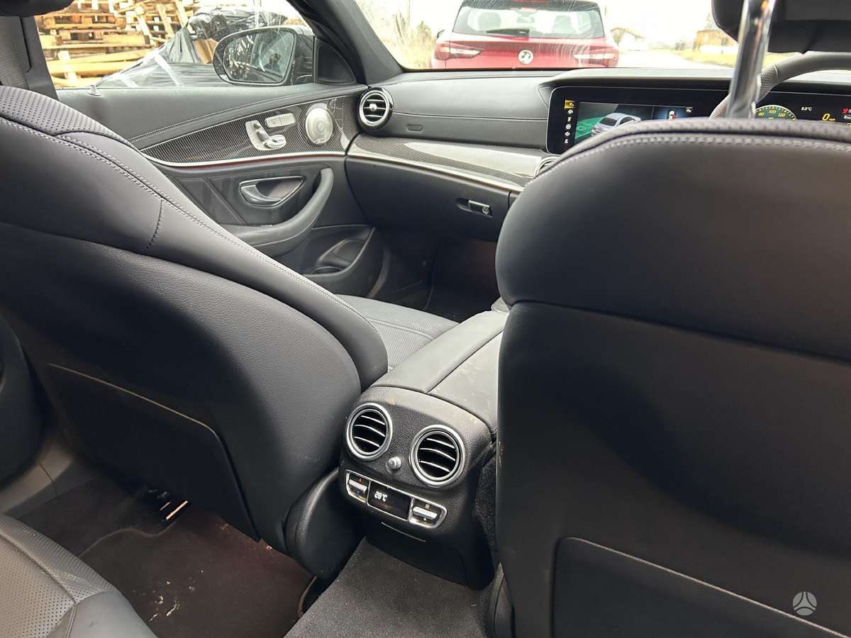 Mercedes-Benz E53 AMG
