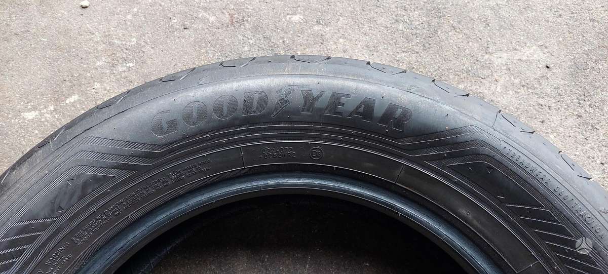 Goodyear, летние 215/65 R17