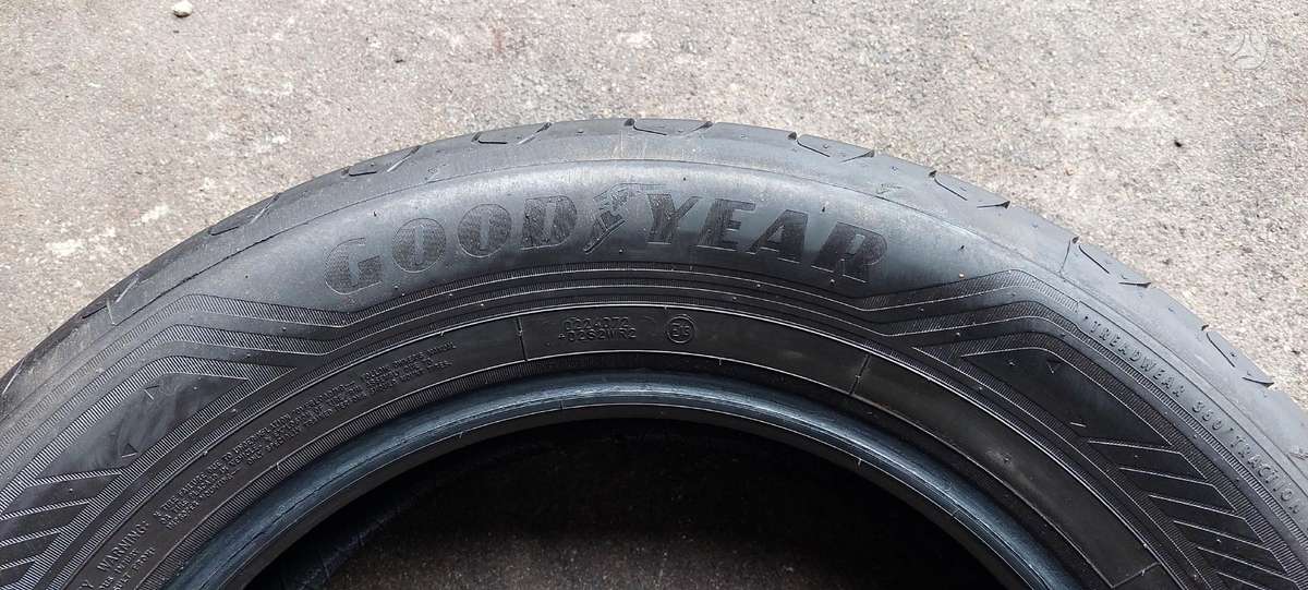 Goodyear, summer 215/65 R17